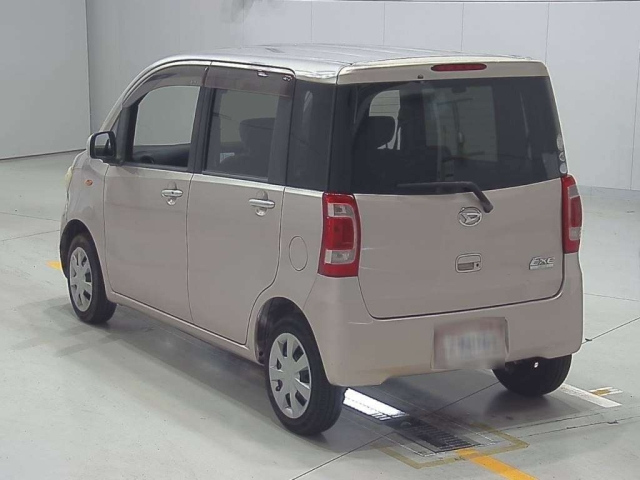 DAIHATSU TANTO EXE 2010
