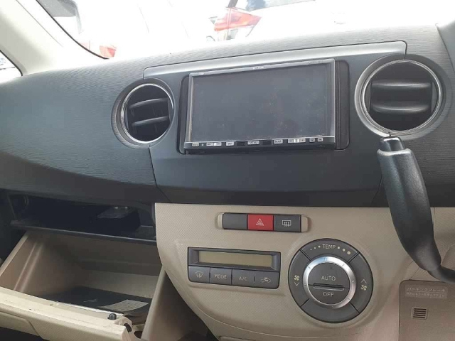 DAIHATSU TANTO EXE 2010