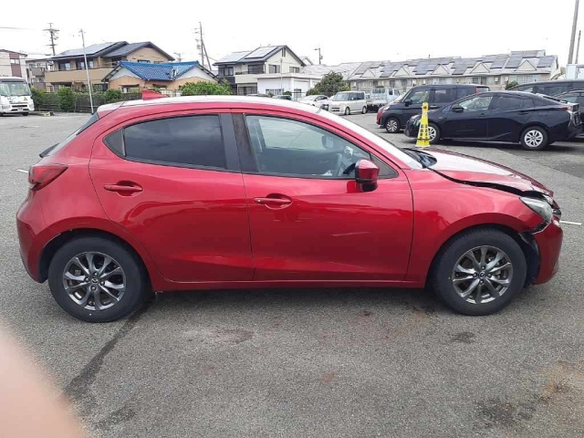 MAZDA DEMIO 2019