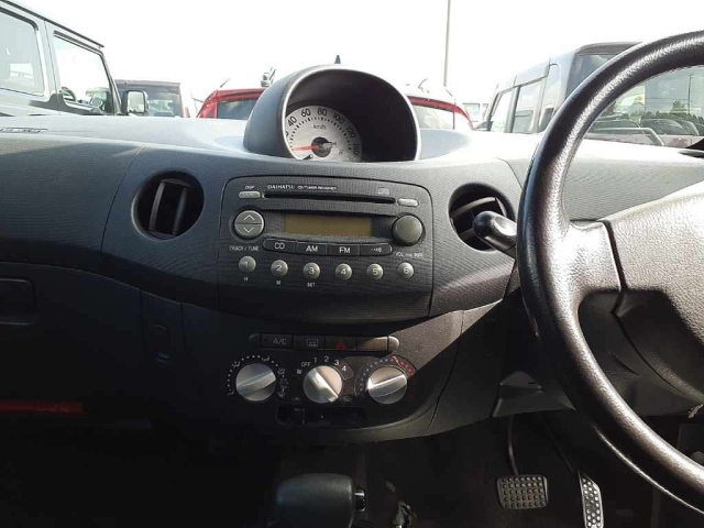 DAIHATSU ESSE 2009