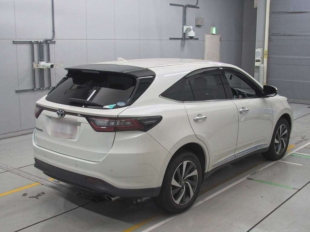 TOYOTA HARRIER 2018
