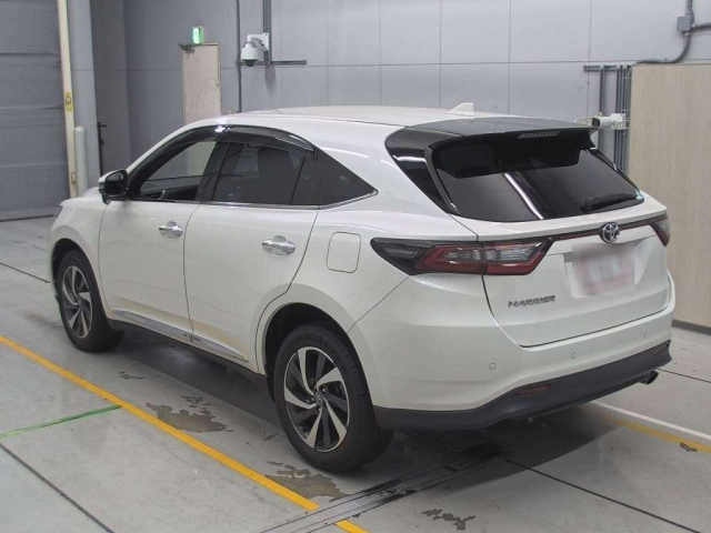 TOYOTA HARRIER 2018