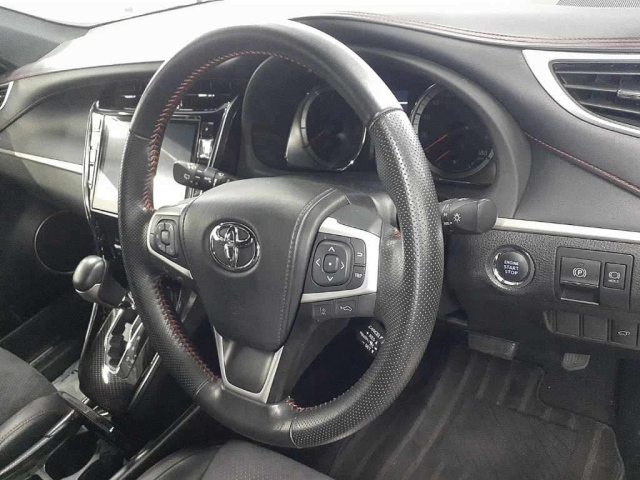 TOYOTA HARRIER 2018