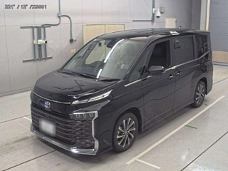 TOYOTA VOXY 2025