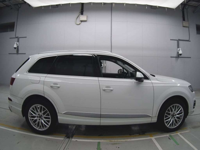 AUDI Q7 2016