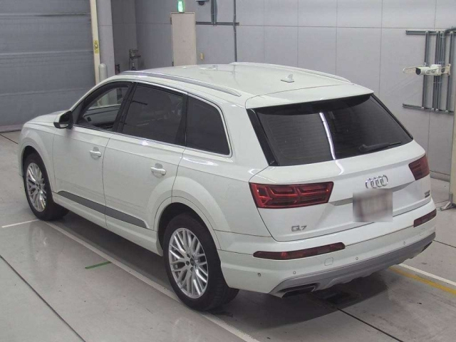 AUDI Q7 2016