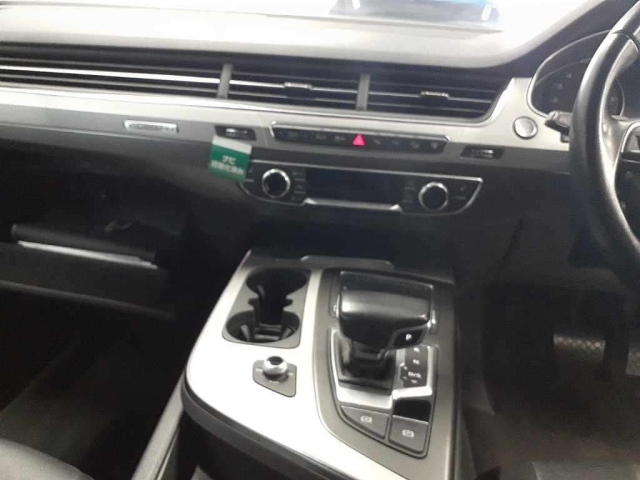 AUDI Q7 2016