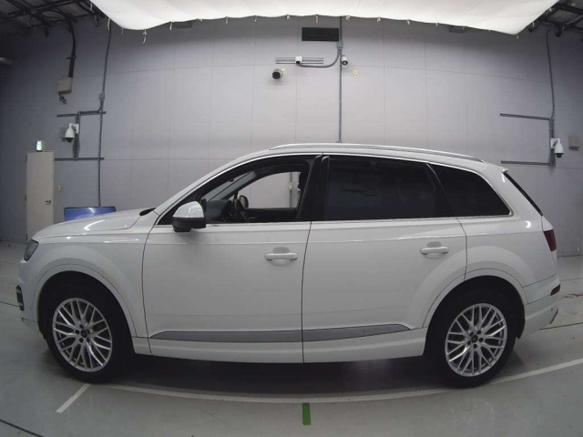 AUDI Q7 2016
