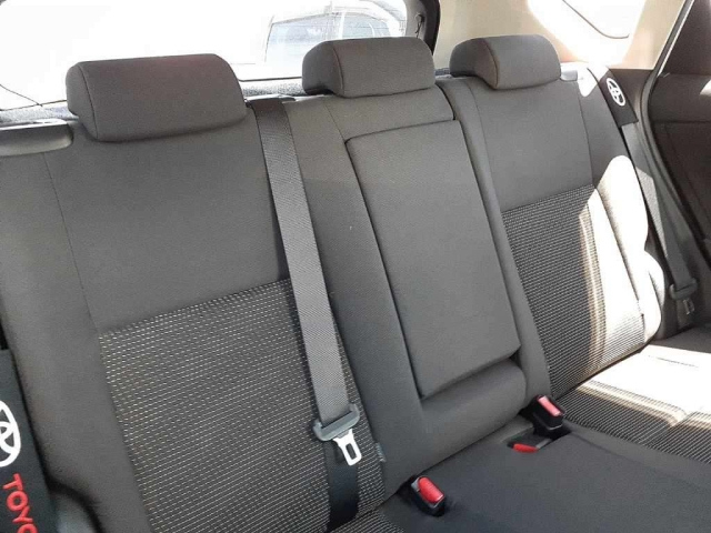TOYOTA AURIS 2012