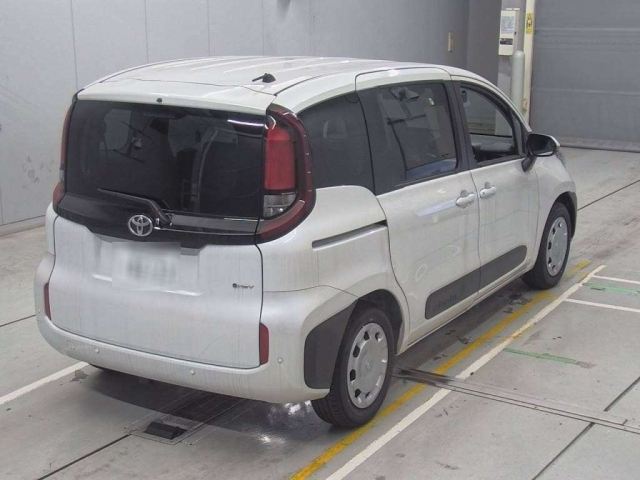 TOYOTA SIENTA 2025