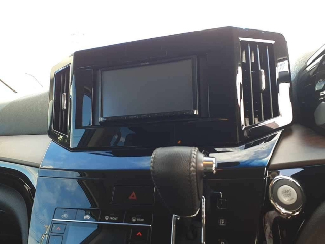 NISSAN ELGRAND 2023