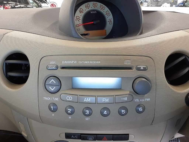 DAIHATSU ESSE 2010