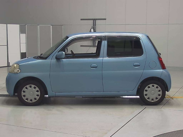 DAIHATSU ESSE 2010