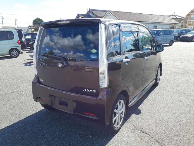 DAIHATSU MOVE 2014