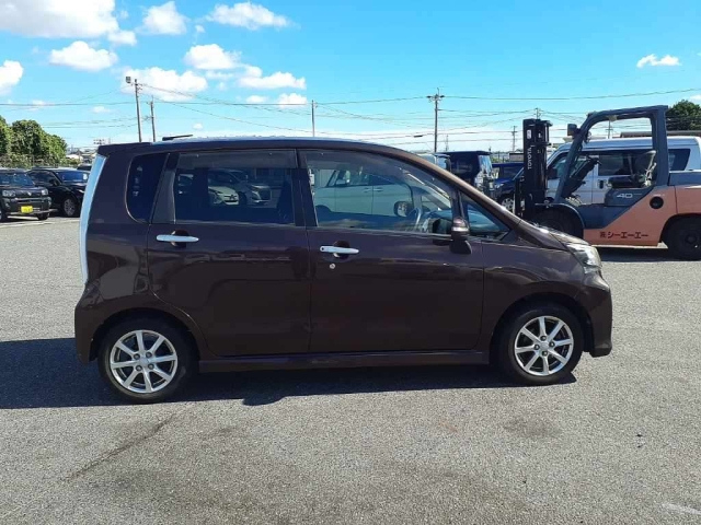 DAIHATSU MOVE 2014