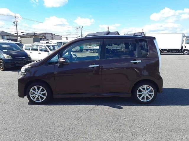 DAIHATSU MOVE 2014