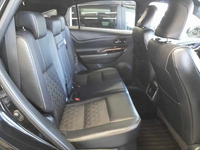 TOYOTA HARRIER 2014