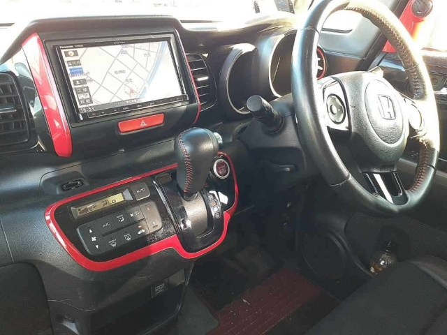 HONDA N BOX 2015
