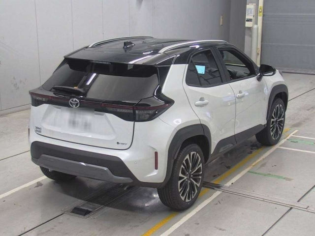 TOYOTA YARIS CROSS 2025