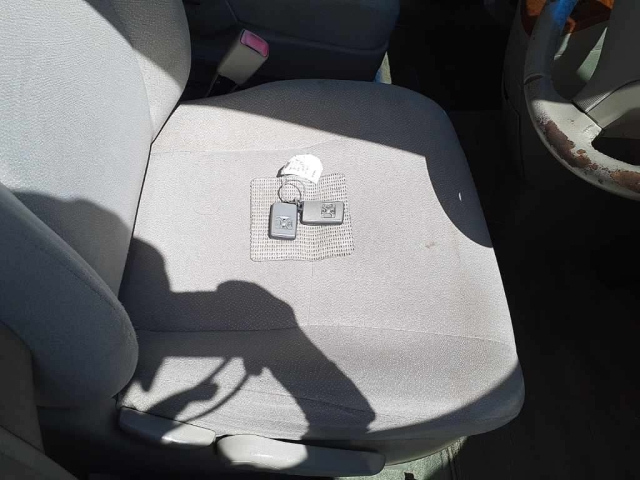 TOYOTA ISIS 2010