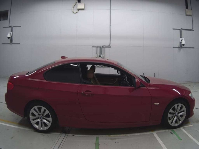 BMW 3 SERIES 2010