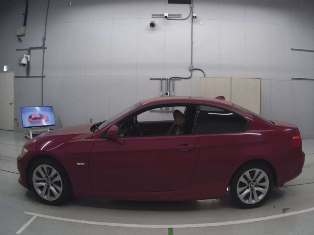 BMW 3 SERIES 2010