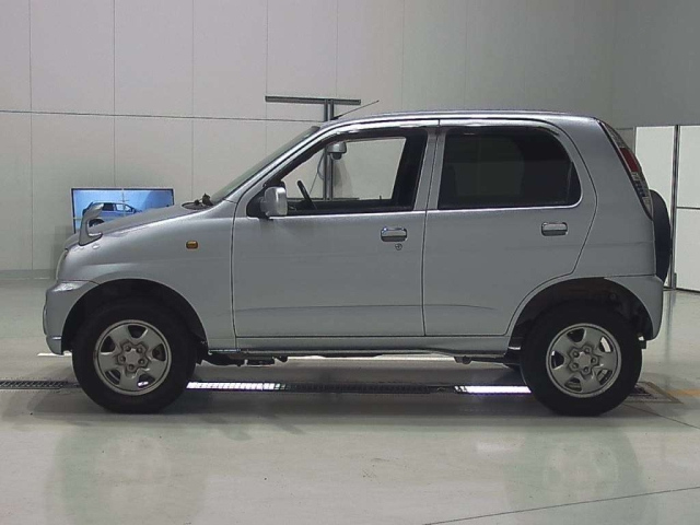 DAIHATSU TERIOS KID 2009