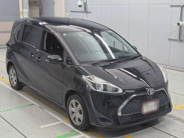 TOYOTA SIENTA 2021
