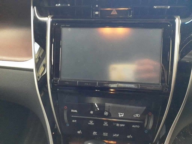 TOYOTA HARRIER 2014