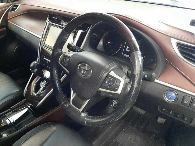 TOYOTA HARRIER 2014