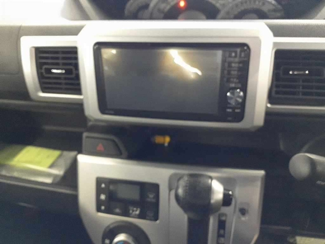 DAIHATSU WAKE 2015