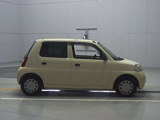 DAIHATSU ESSE 2010
