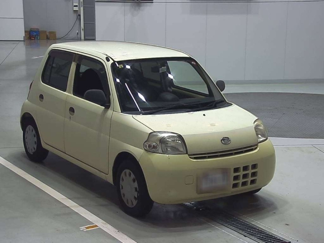 DAIHATSU ESSE 2010