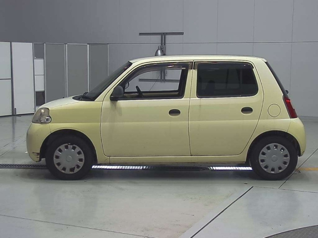 DAIHATSU ESSE 2010