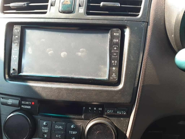 TOYOTA MARK X ZIO 2009