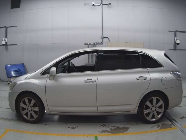 TOYOTA MARK X ZIO 2009