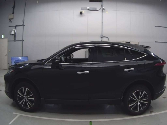 TOYOTA HARRIER 2021