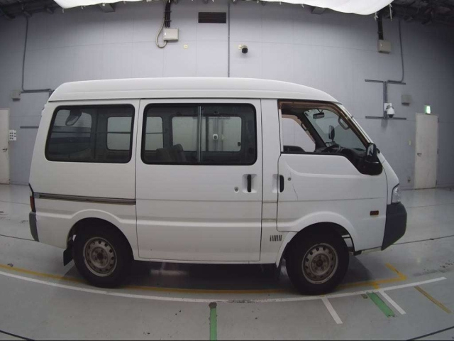 NISSAN VANETTE VAN 2009