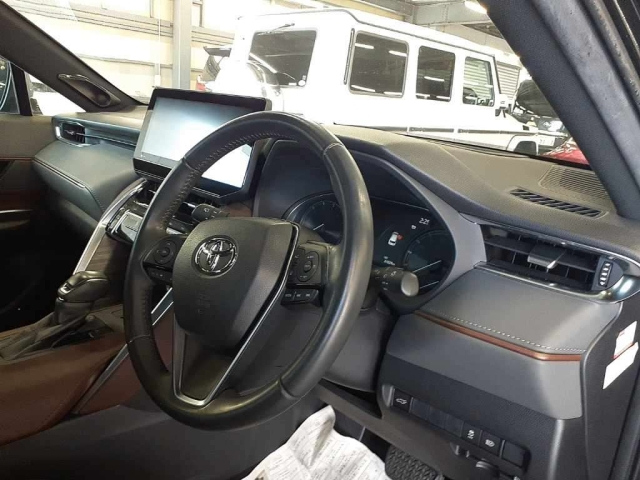 TOYOTA HARRIER 2020
