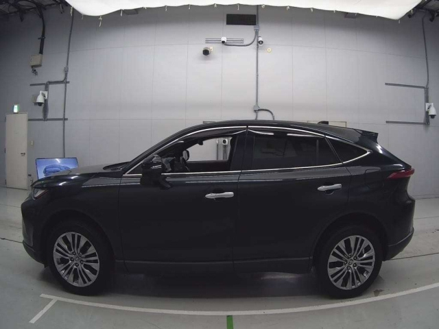 TOYOTA HARRIER 2020