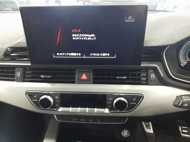 AUDI A4 2021
