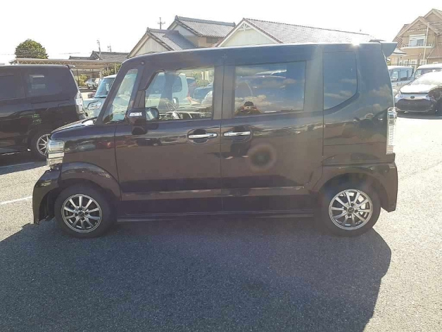 HONDA N BOX 2013