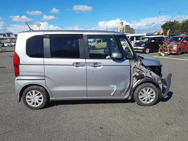HONDA N BOX 2018