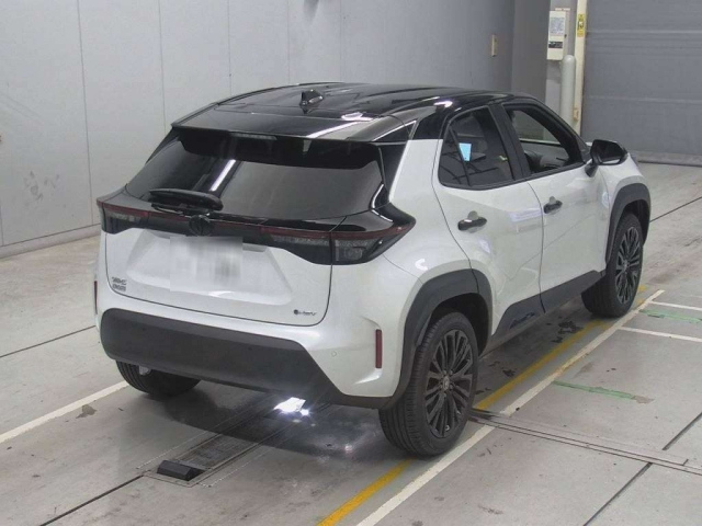 TOYOTA YARIS CROSS 2025