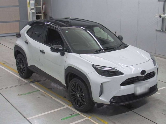 TOYOTA YARIS CROSS 2025