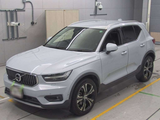 VOLVO XC40 2020
