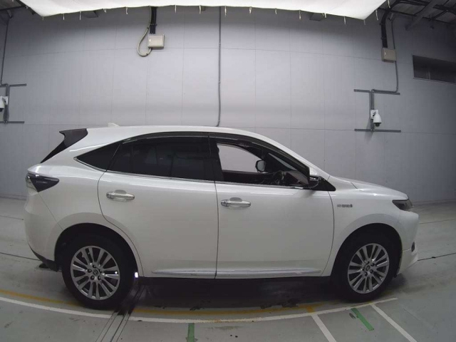 TOYOTA HARRIER 2014