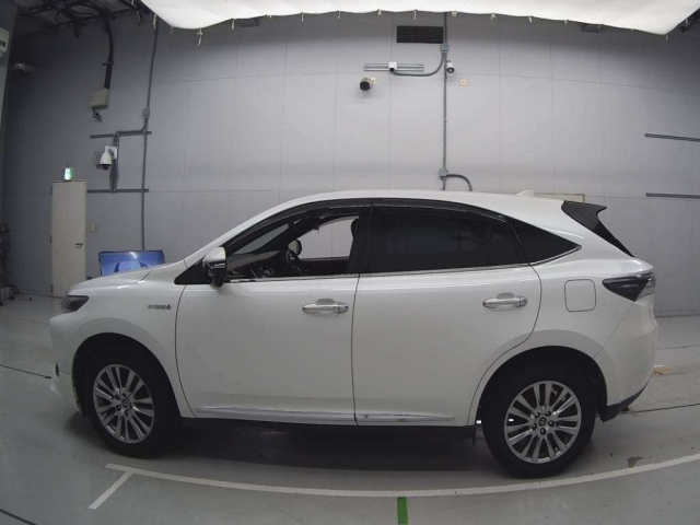 TOYOTA HARRIER 2014