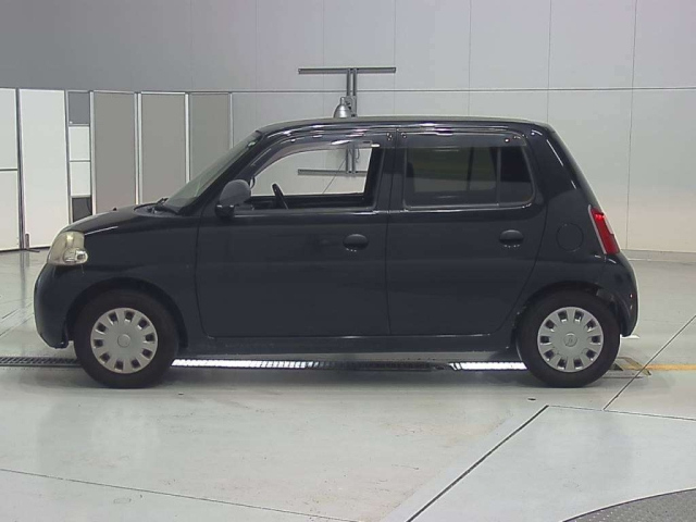 DAIHATSU ESSE 2011