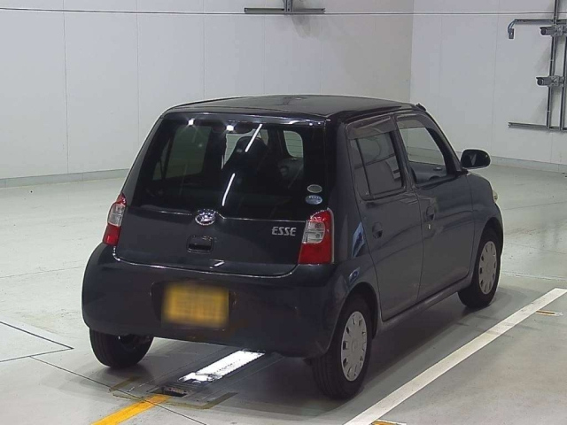 DAIHATSU ESSE 2011